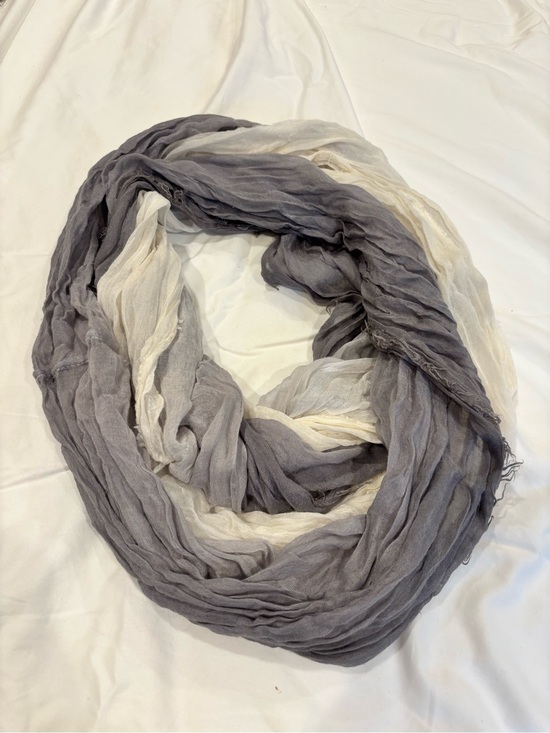 Michael Stars Accessories - Michael Stars Lightweight Gray and Cream Infinity Scarf